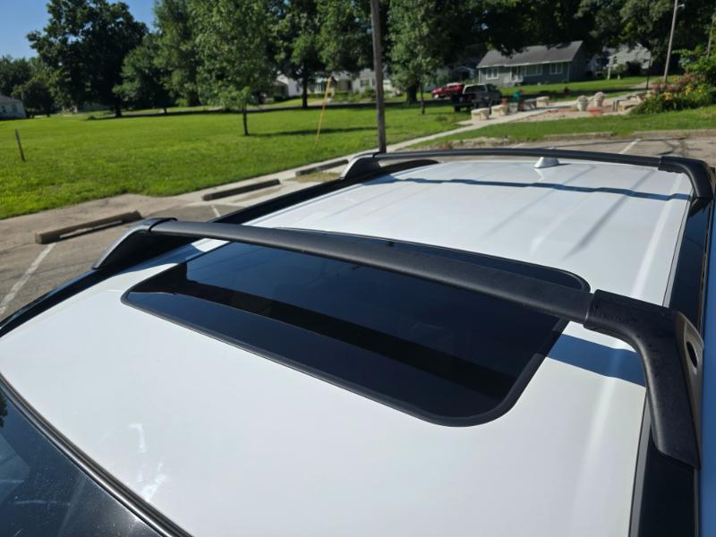 Toyota RAV4 XLE 2024