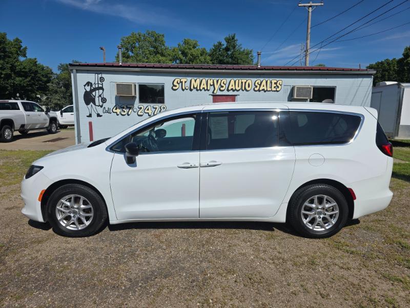 Chrysler Voyager LX 2024