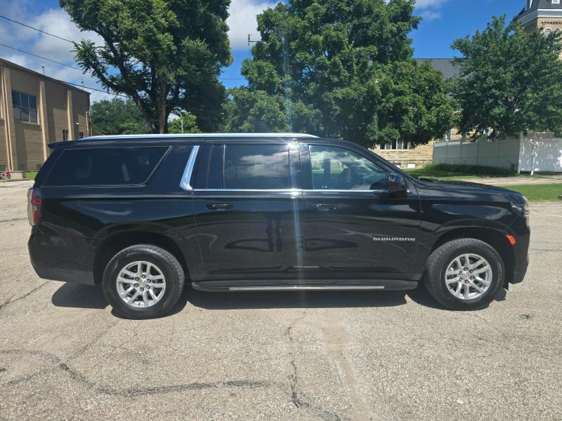 Chevrolet Suburban LT 4WD 2024