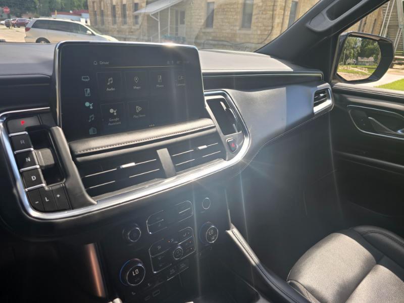 Chevrolet Suburban LT 4WD 2024