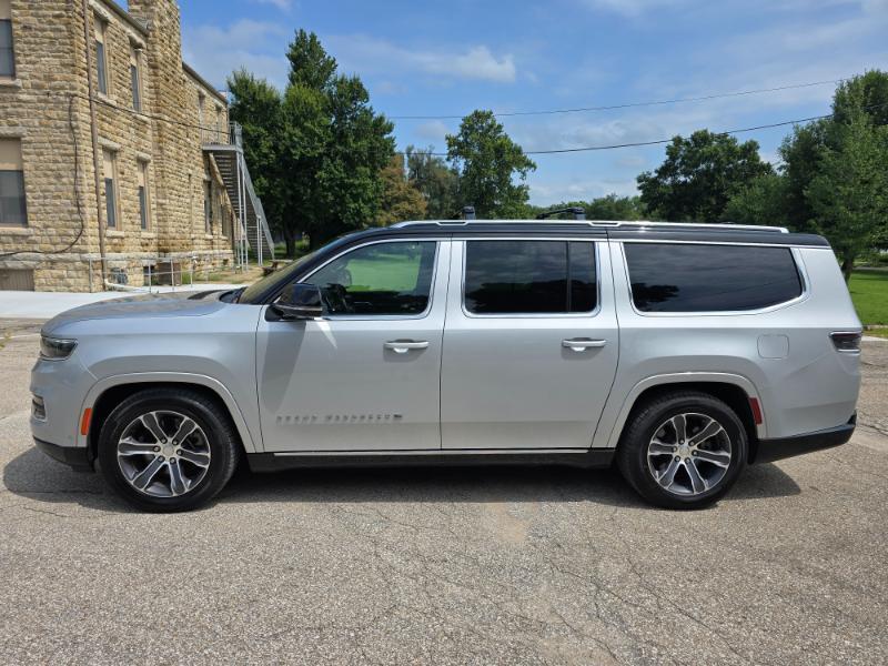 Jeep Grand Wagoneer  2024