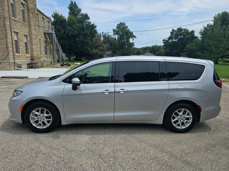 Chrysler Pacifica Touring L 2023