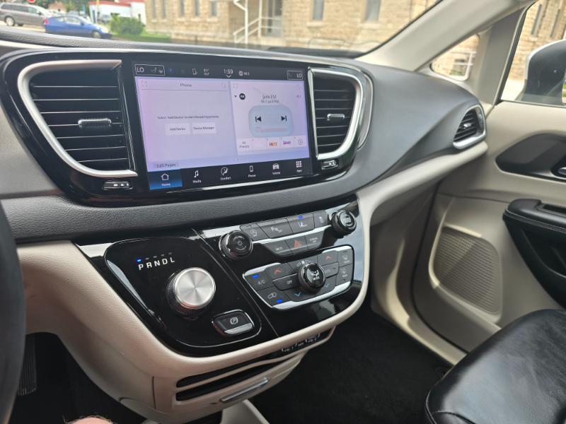 Chrysler Pacifica Touring L 2023