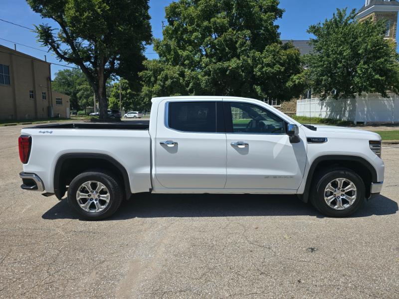 GMC Sierra 1500 SLT Crew Cab 4WD 2025