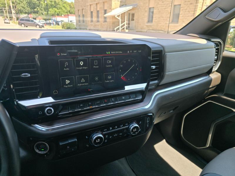 GMC Sierra 1500 SLT Crew Cab 4WD 2025