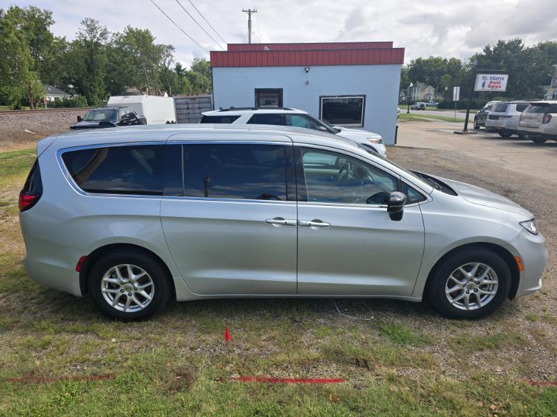 Chrysler Pacifica Touring L 2024