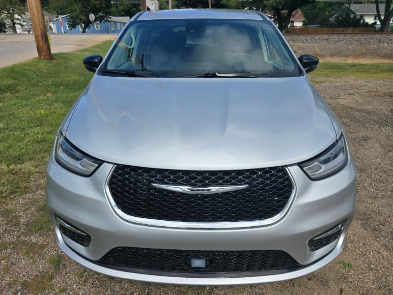 Chrysler Pacifica Touring L 2024