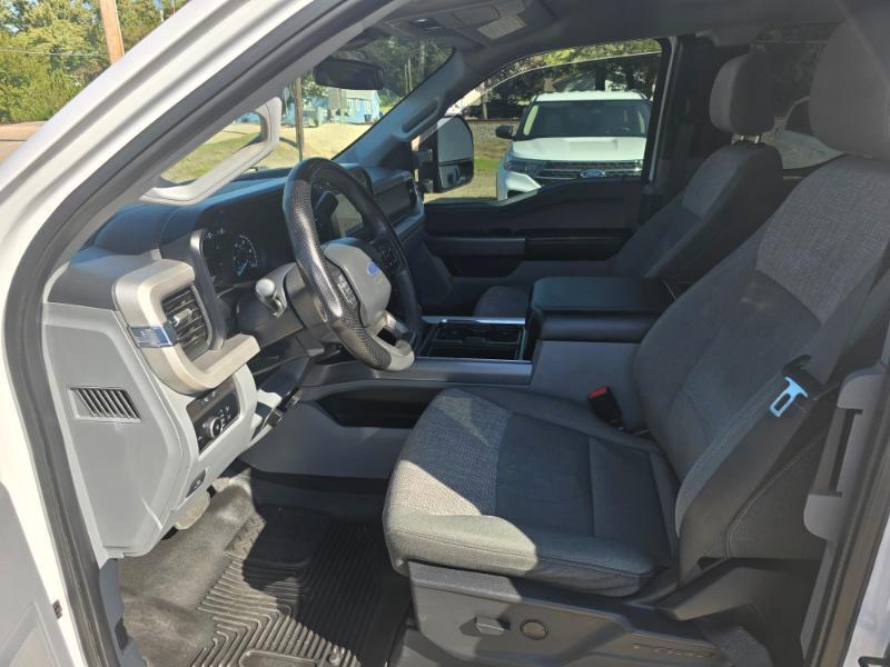 Ford F-250 SD XLT SuperCab 4WD 2024