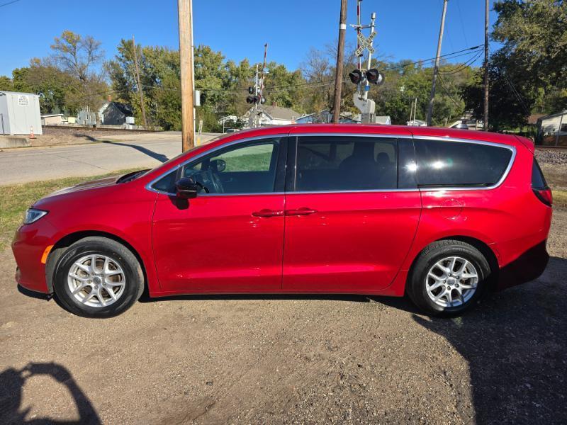Chrysler Pacifica Select 2025