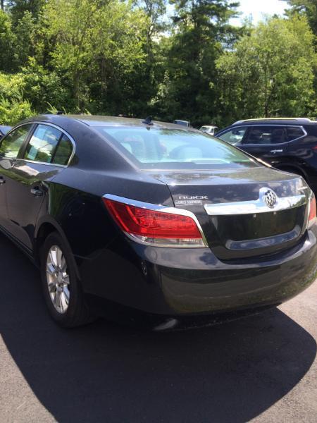 Buick LaCrosse CX 2011