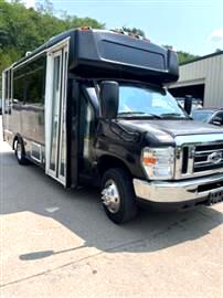 2016 Ford Econoline Commercial Cutaway E-350 Super Duty 138" DRW