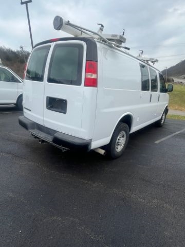 Chevrolet Express Cargo Van RWD 2500 135" 2013