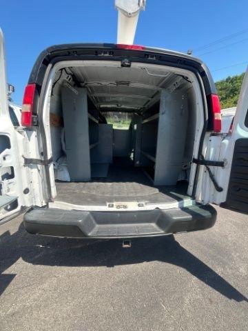 Chevrolet Express Cargo Van RWD 2500 135" 2012