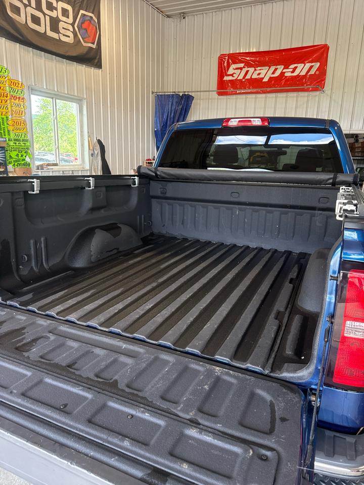 Chevrolet Silverado 1500 4WD Crew Cab 143.5" LT w/1LT 2017