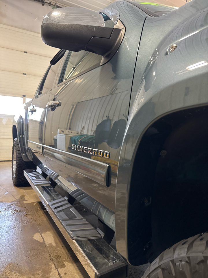 Chevrolet Silverado 1500 4WD Crew Cab 143.5" LT 2011