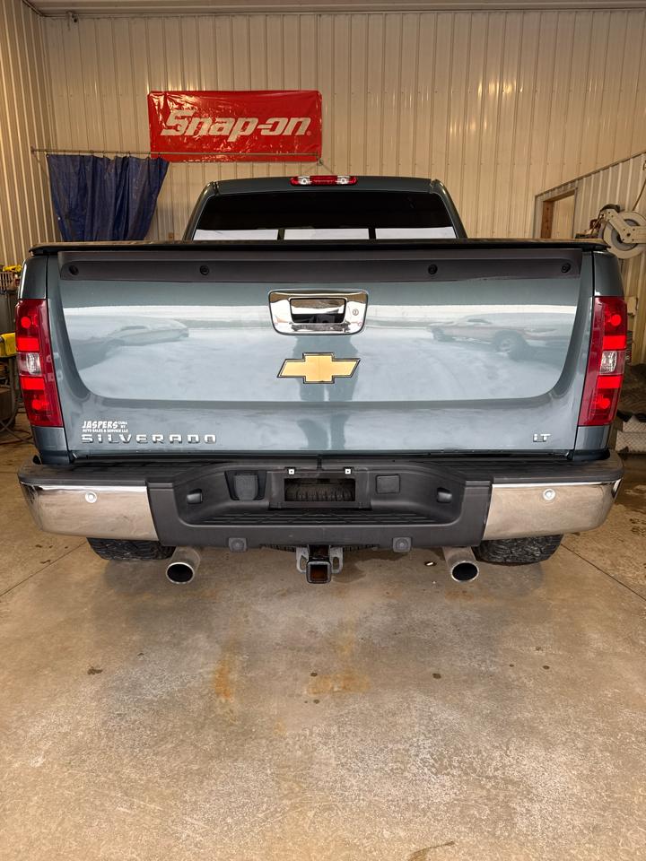 Chevrolet Silverado 1500 4WD Crew Cab 143.5" LT 2011