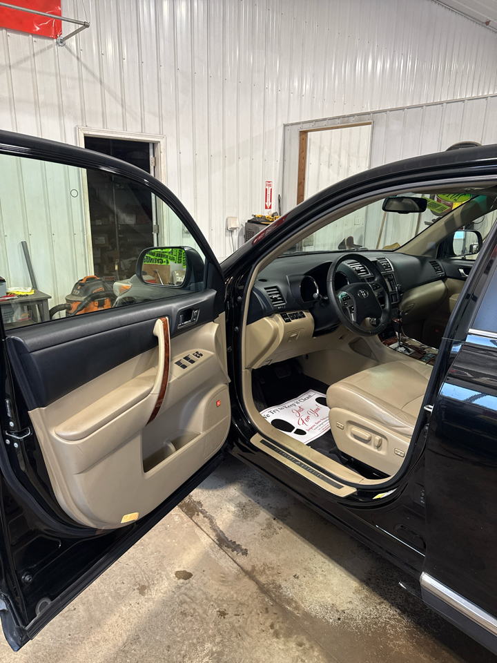 Toyota Highlander 4WD 4dr V6 Limited (Natl) 2013