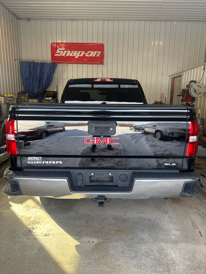 GMC Sierra 1500 4WD Double Cab 143.5" SLE 2015