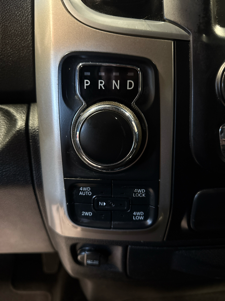 RAM 1500 4WD Crew Cab 149" Big Horn 2016