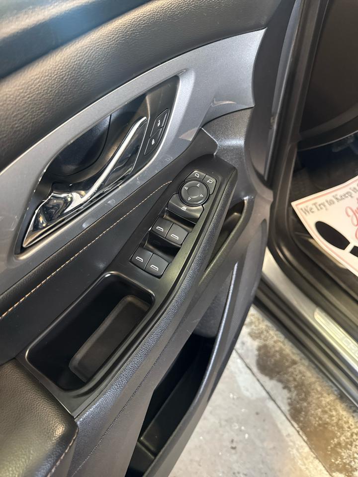 Chevrolet Traverse AWD 4dr LS w/1LS 2019