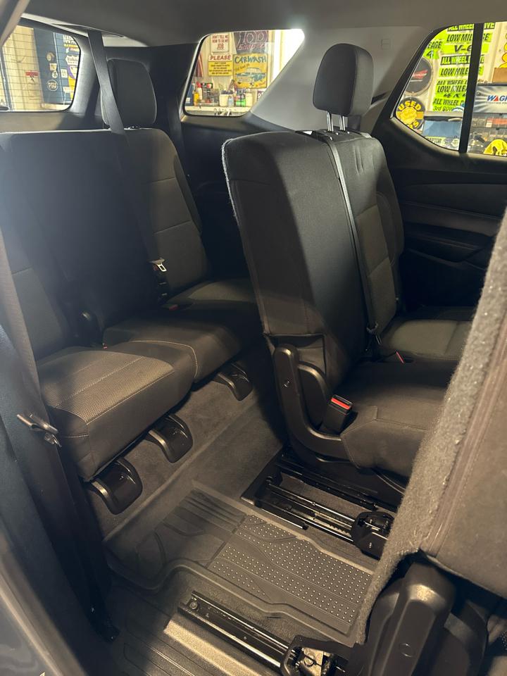 Chevrolet Traverse AWD 4dr LS w/1LS 2019