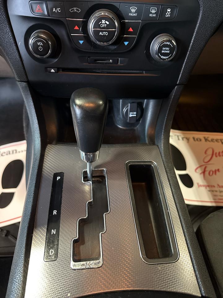 Dodge Charger 4dr Sdn RT RWD 2014