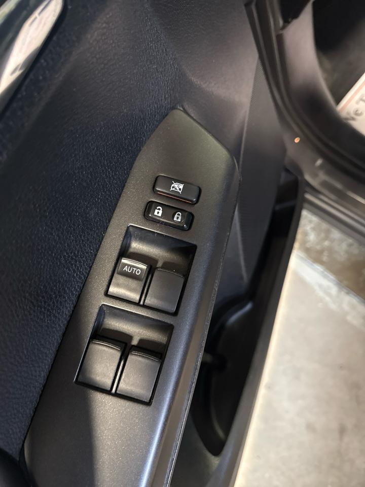 Toyota RAV4 AWD 4dr XLE (Natl) 2016