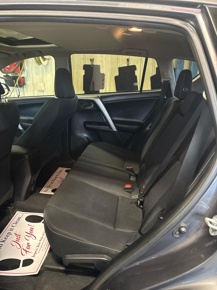 Toyota RAV4 AWD 4dr XLE (Natl) 2016