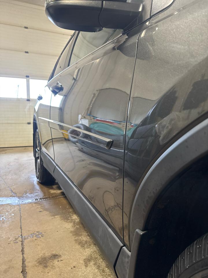 Toyota RAV4 AWD 4dr XLE (Natl) 2016