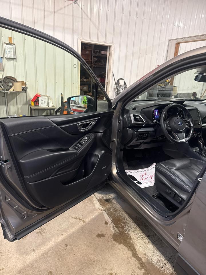 Subaru Forester Limited CVT 2021