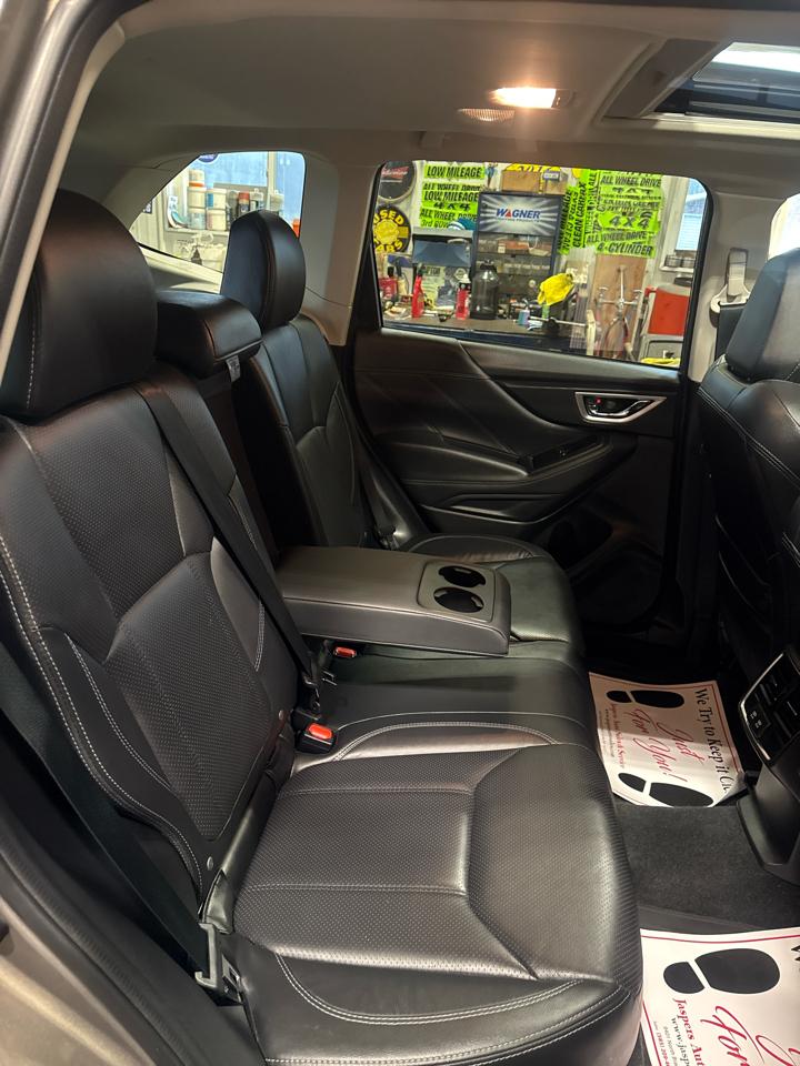 Subaru Forester Limited CVT 2021