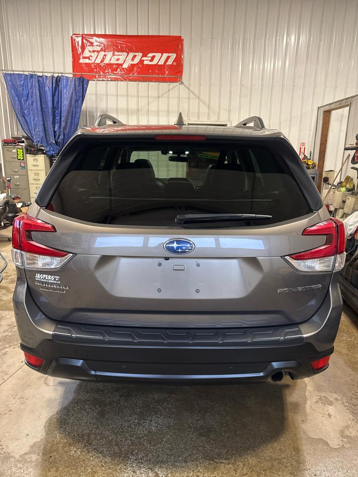 Subaru Forester Limited CVT 2021