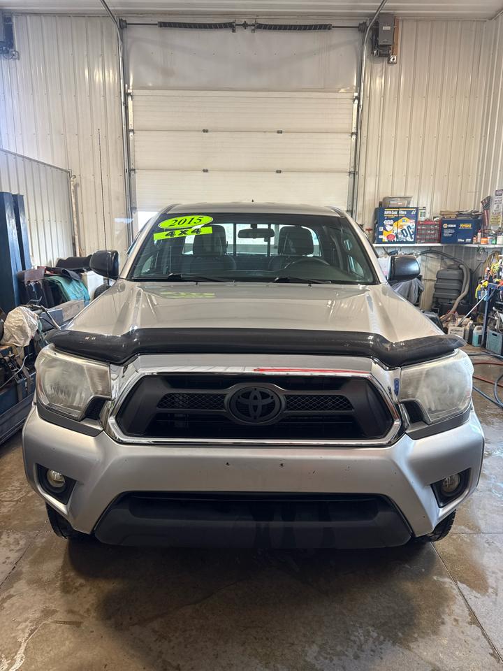 Toyota Tacoma 4WD Access Cab V6 AT (Natl) 2015