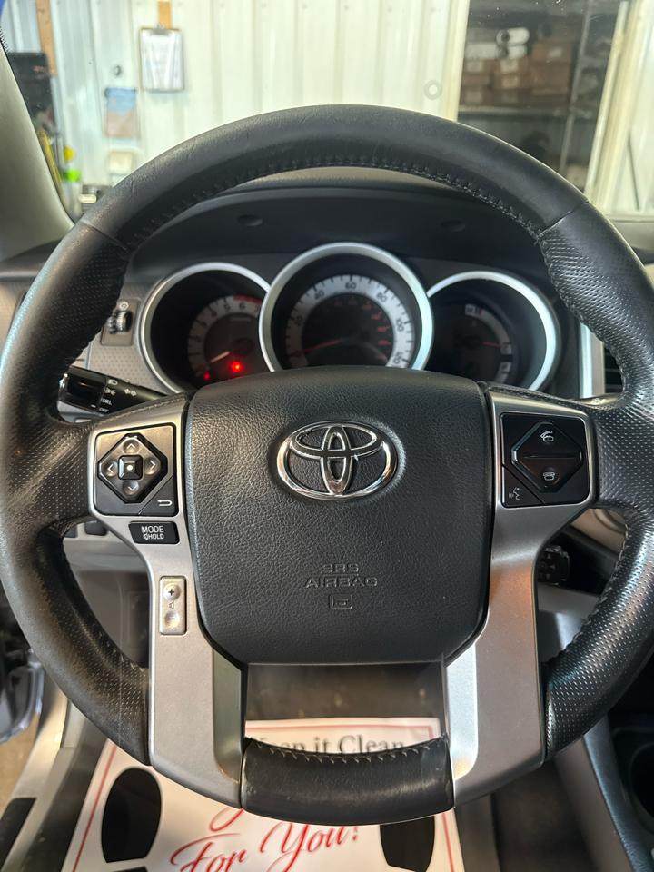Toyota Tacoma 4WD Access Cab V6 AT (Natl) 2015