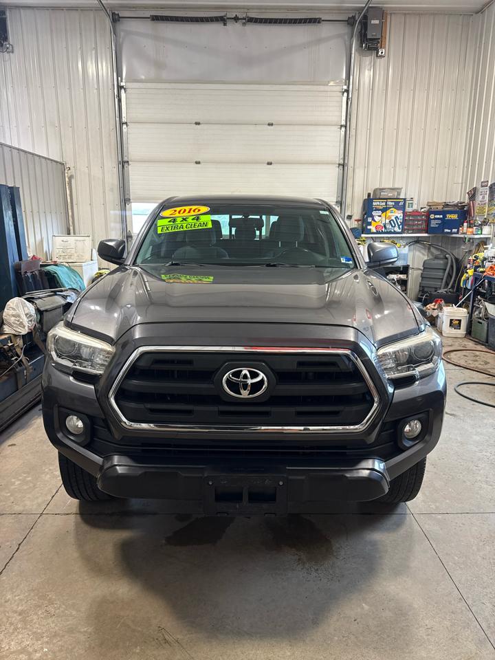 Toyota Tacoma 4WD Double Cab LB V6 AT TRD Off Road (Natl) 2016