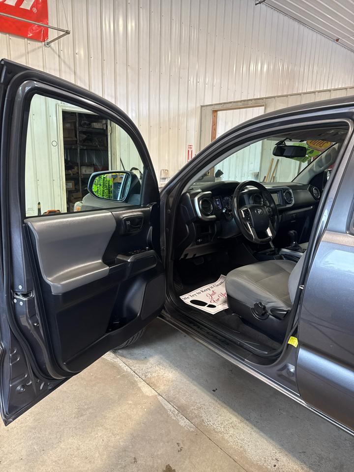 Toyota Tacoma 4WD Double Cab LB V6 AT TRD Off Road (Natl) 2016