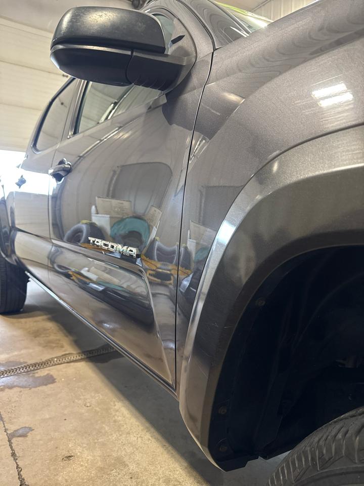 Toyota Tacoma 4WD Double Cab LB V6 AT TRD Off Road (Natl) 2016