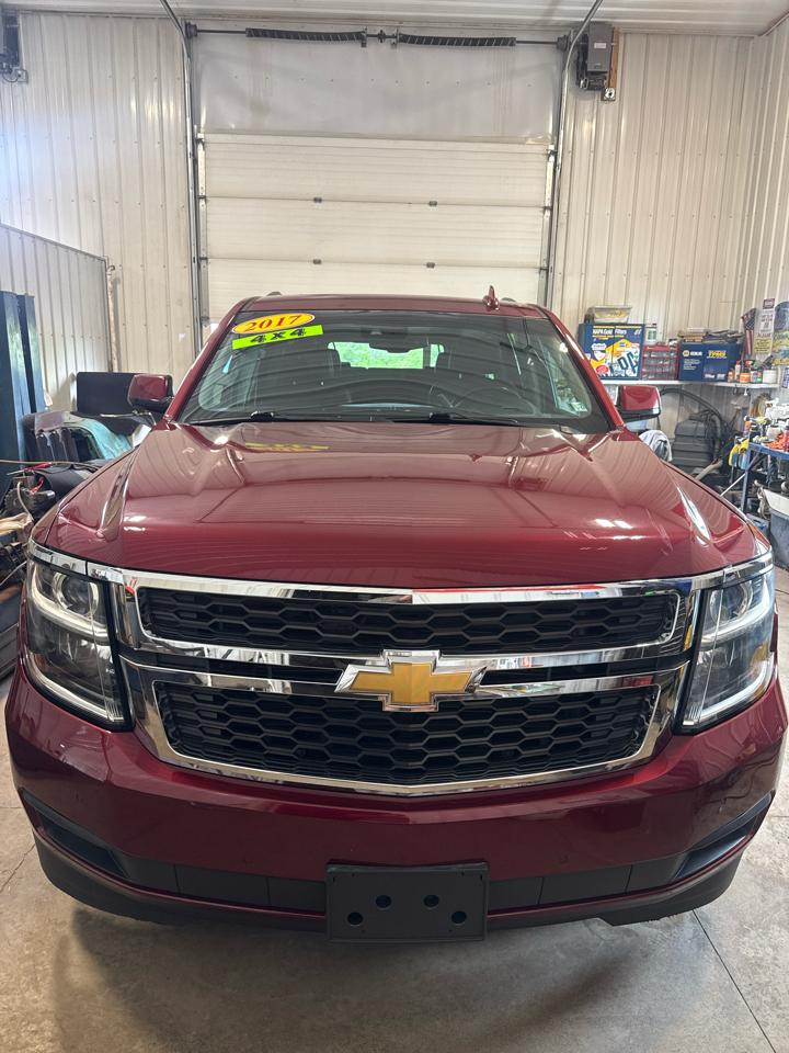 Chevrolet Suburban 4WD 4dr 1500 LT 2017