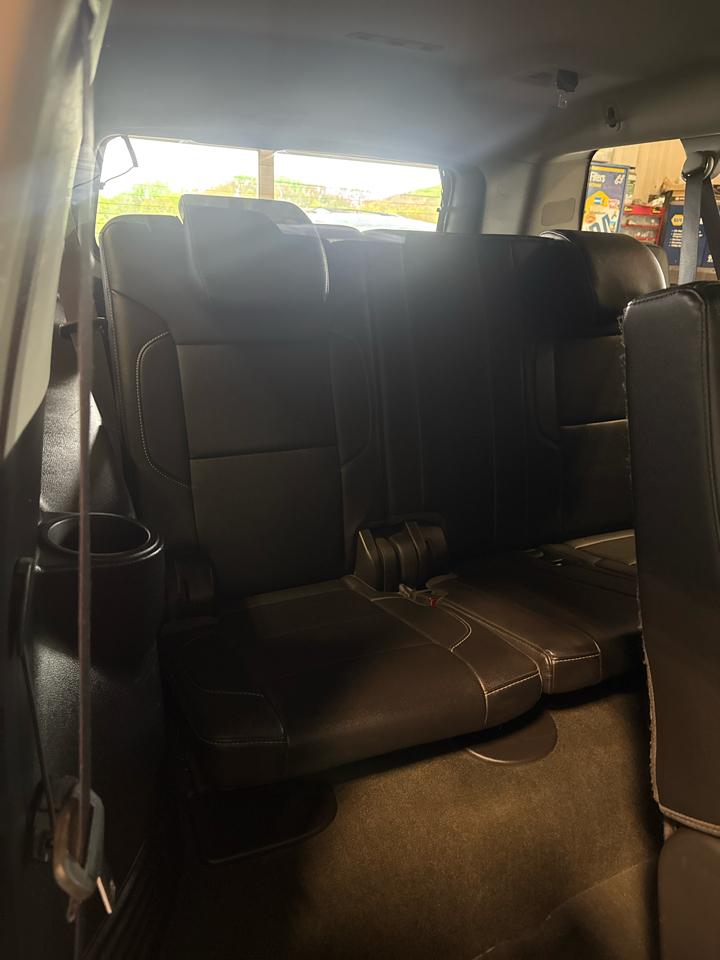 Chevrolet Suburban 4WD 4dr 1500 LT 2017