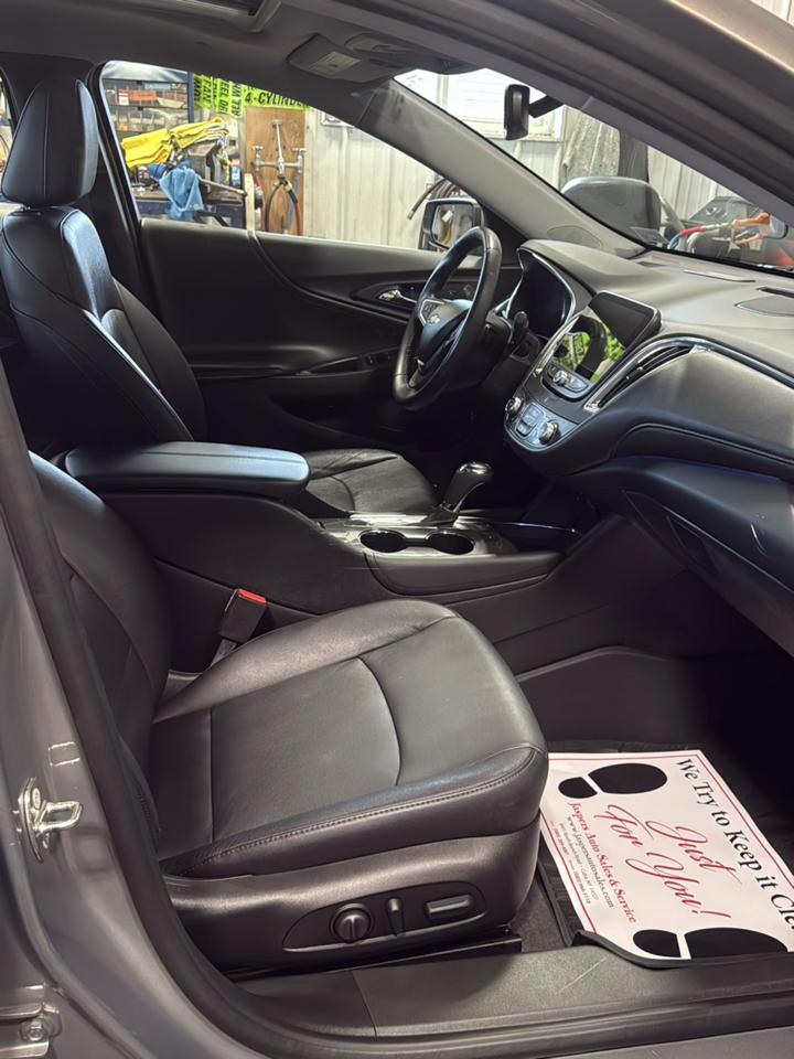 Chevrolet Malibu 4dr Sdn LT w/1LT 2018