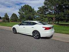2017 Nissan Maxima 