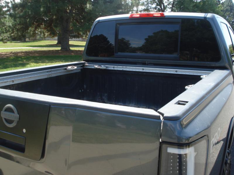 Nissan Titan PRO-4X Crew Cab 4WD SWB 2010 Nissan Titan PRO-4X Crew Cab 4WD SWB 2010