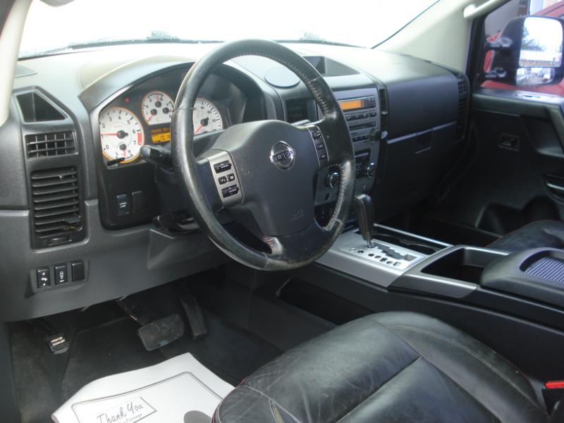 Nissan Titan PRO-4X Crew Cab 4WD SWB 2010 Nissan Titan PRO-4X Crew Cab 4WD SWB 2010