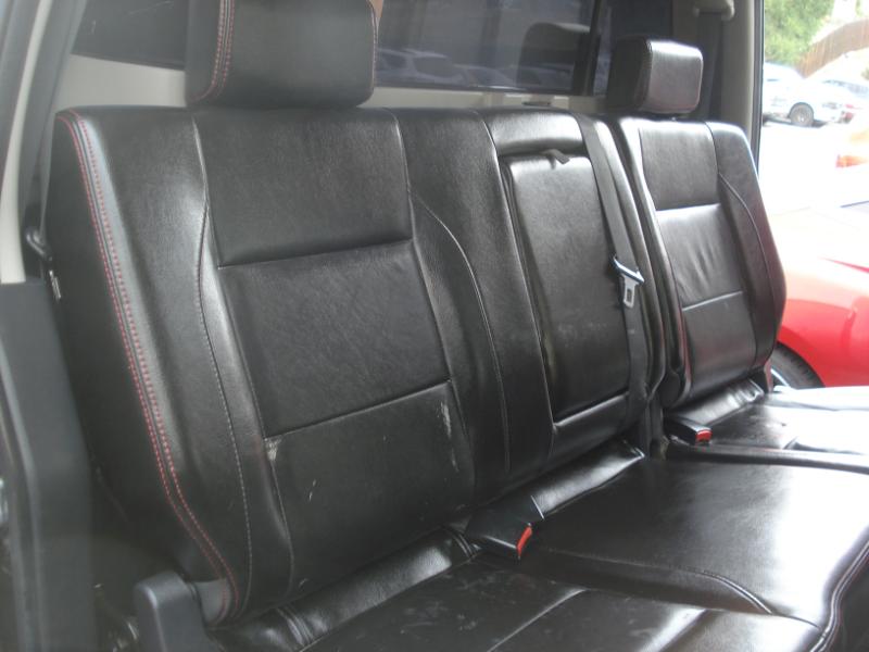 Nissan Titan PRO-4X Crew Cab 4WD SWB 2010 Nissan Titan PRO-4X Crew Cab 4WD SWB 2010