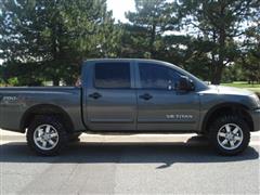 2010 Nissan Titan 