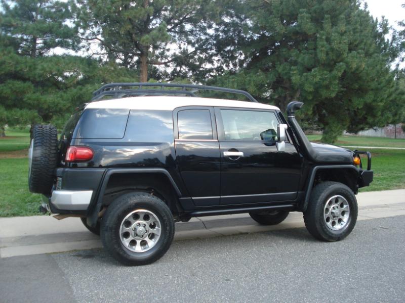 Toyota FJ Cruiser 4WD MT 2011 Toyota FJ Cruiser 4WD MT 2011