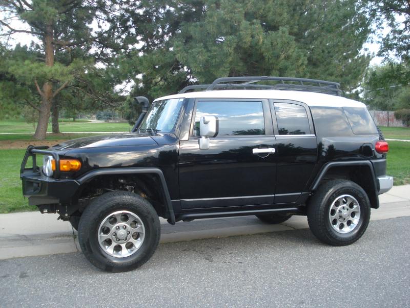 Toyota FJ Cruiser 4WD MT 2011 Toyota FJ Cruiser 4WD MT 2011