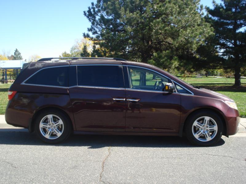 Honda Odyssey Touring 2011 Honda Odyssey Touring 2011