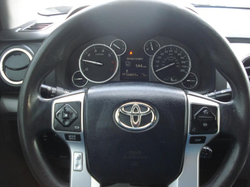 Toyota Tundra 4WD SR5 Double Cab 6.5' Bed 5.7L (Natl) 2015