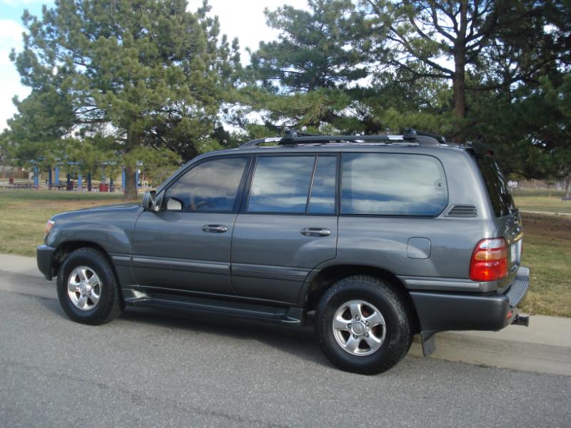 Toyota Land Cruiser 4WD 2001
